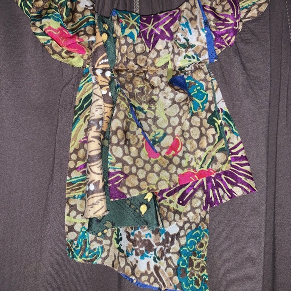 Burning Torch Tank With Colorful Neckline - Picture 9 of 16